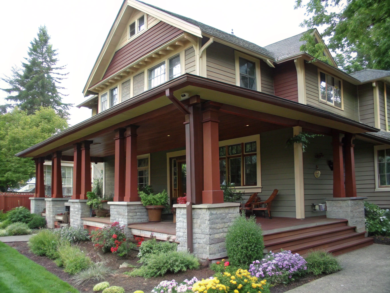 Spacious luxury craftsman home exterior in Ashford Park